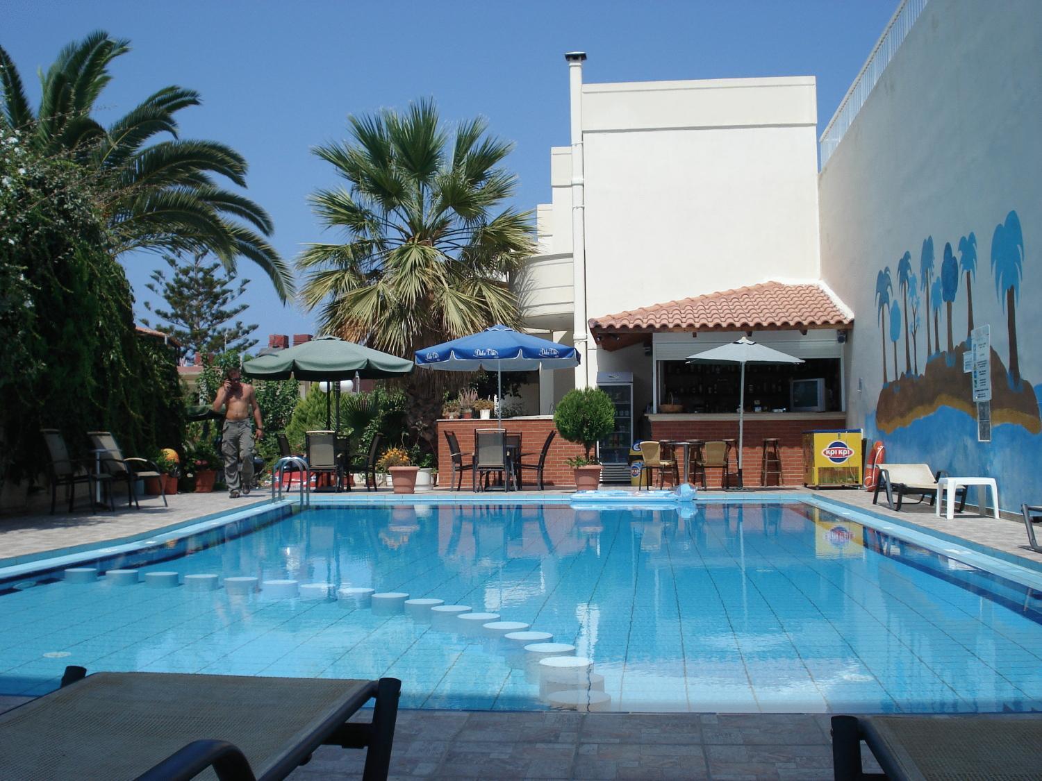Akatos Hotel Agia Marina Eksteriør bilde