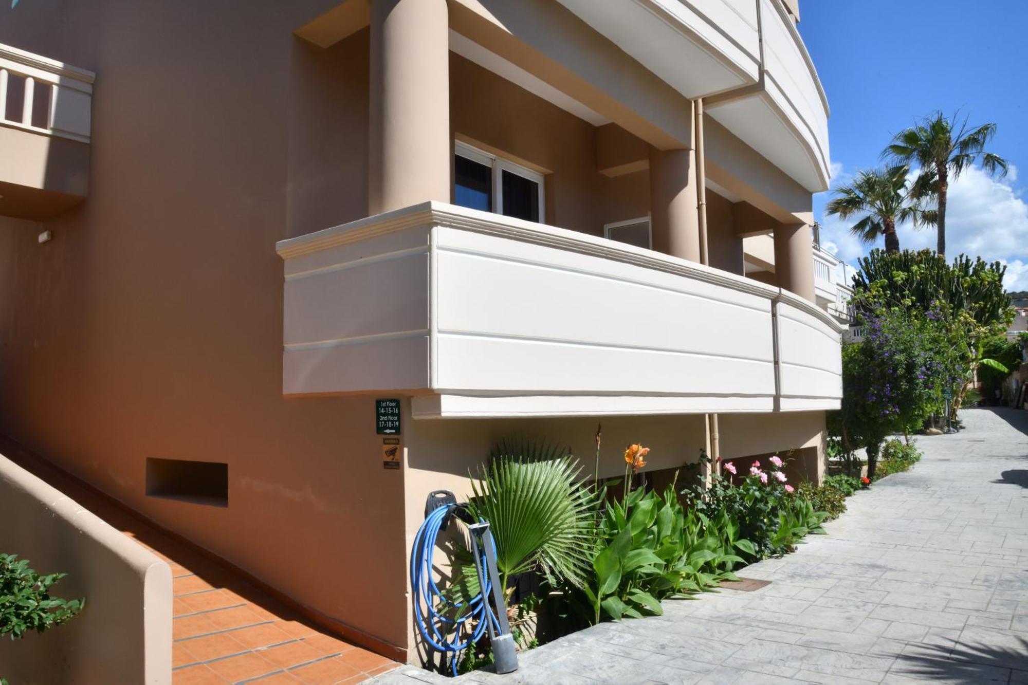 Akatos Hotel Agia Marina Eksteriør bilde