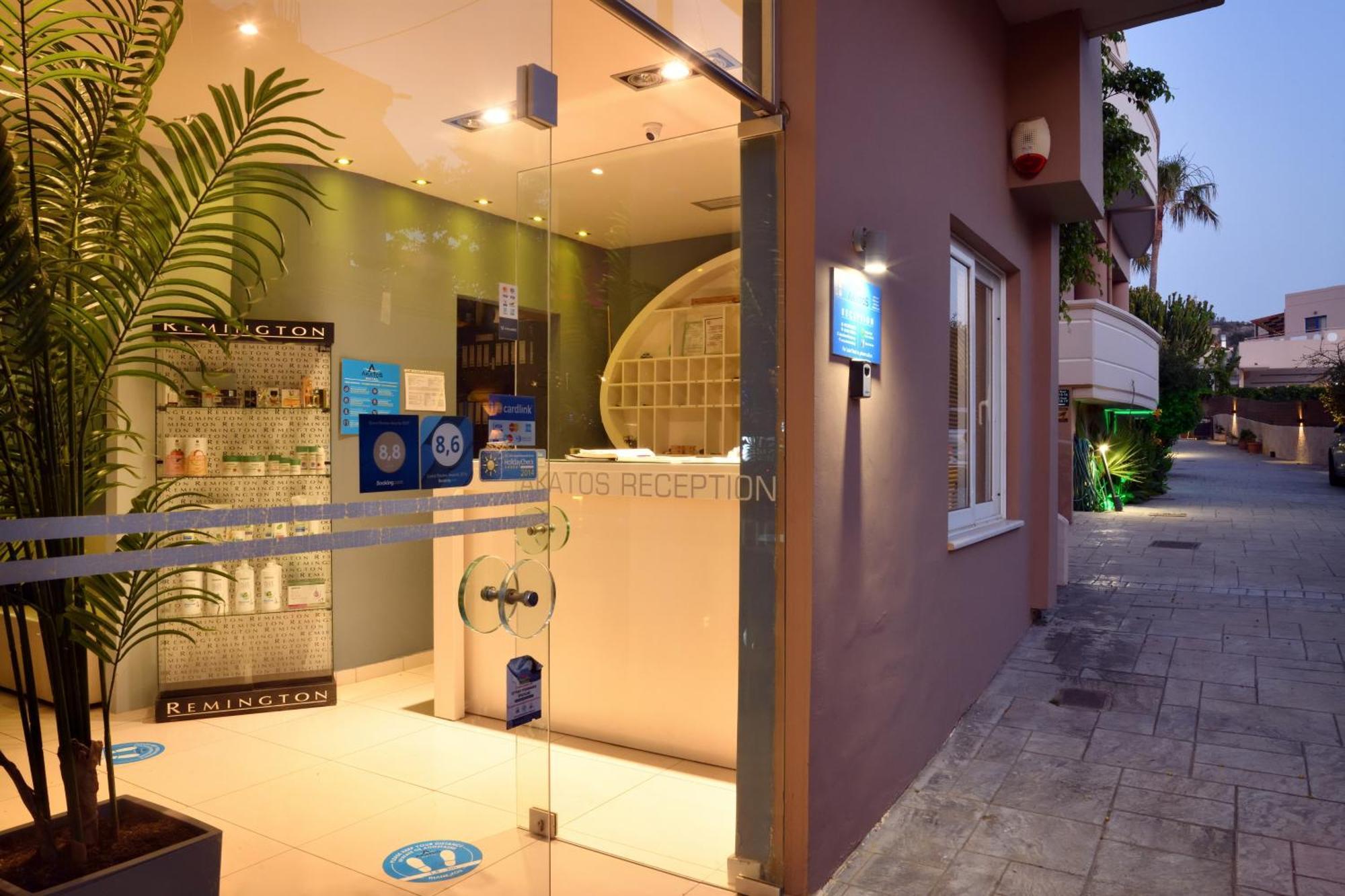 Akatos Hotel Agia Marina Eksteriør bilde