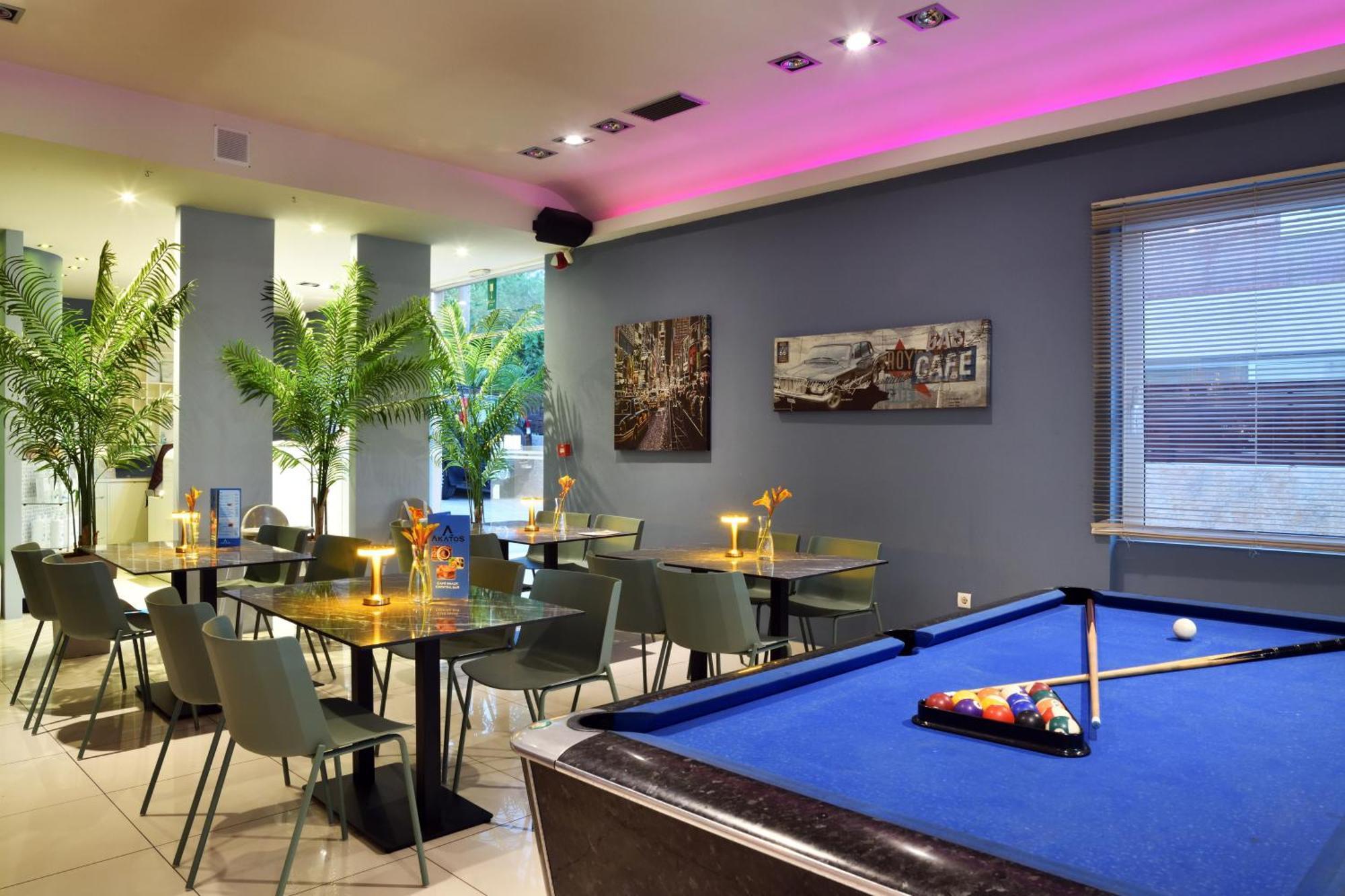 Akatos Hotel Agia Marina Eksteriør bilde