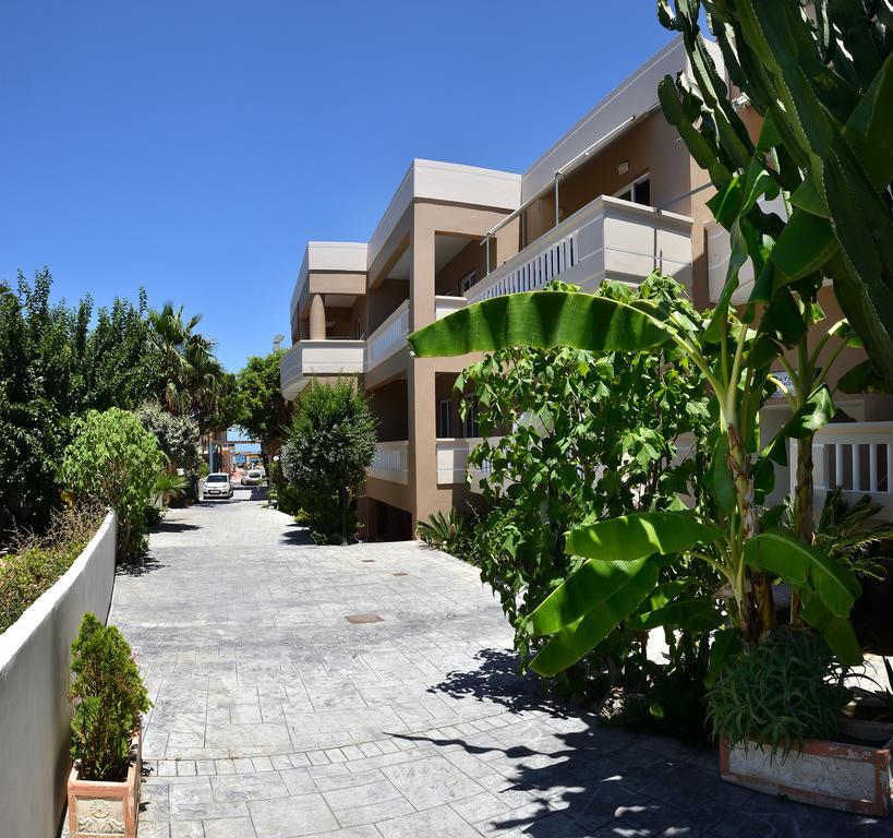Akatos Hotel Agia Marina Eksteriør bilde